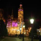 изображение собора св. Елизаветы ночью