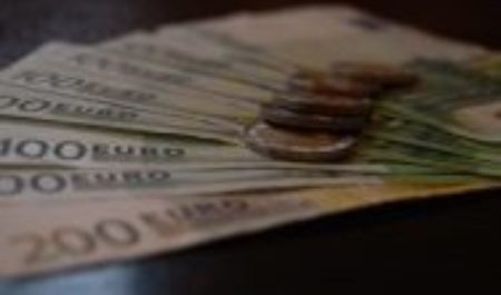 Получение ВНЖ в Словакии: суммы денежных средств на счетах